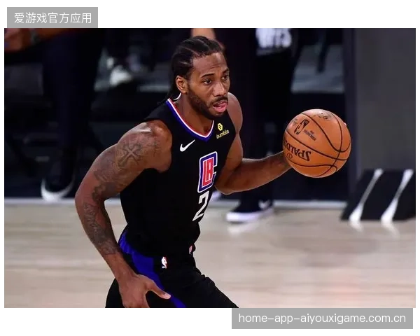 莱昂纳德缺席快船：已回归训练，但身体状况仍是NBA赛场上的“关键密码”